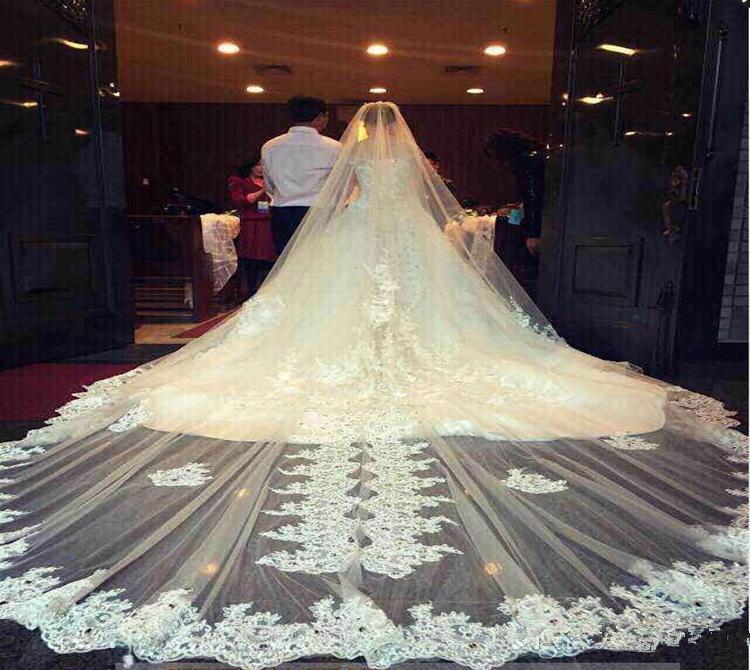 Luxury Wedding Veils 5M Long 3M Width Lace Appliques Beads One Layer With Comb Tulle Bridal Veil White Ivory Veils
