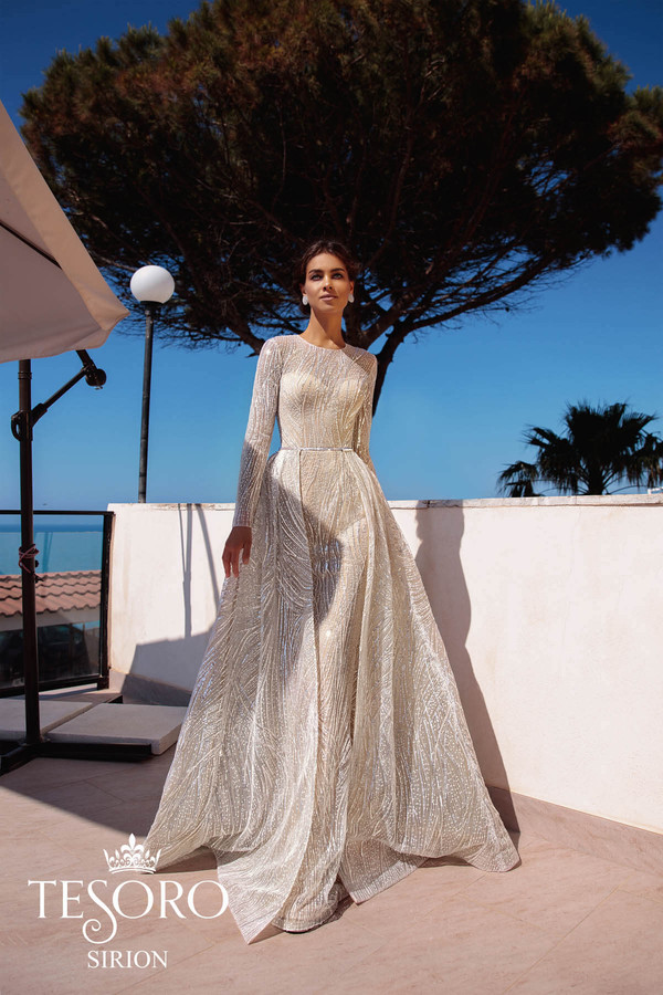 Mermaid Dresses With Detachable Skirt Jewel Neck Hollow Back Sweep Train Long Sleeve Wedding Dress Country Bridal Gowns