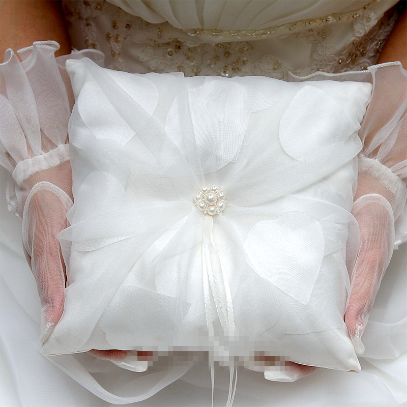 2019 New Wedding Ring Pillow White Color with Yarn Ribbon Lace Decorations Wedding Rings Holder Favors
2019 New Wedding Ring Pillow White Color with Yarn Ribbon Lace Decorations Wedding Rings Holder Favors
