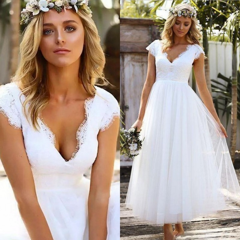2018 New Boho Short Wedding Dresses Scalloped V Neck Capped Sleeves A Line Ankle Length White Lace and Tulle Beach Country Bridal Dresses