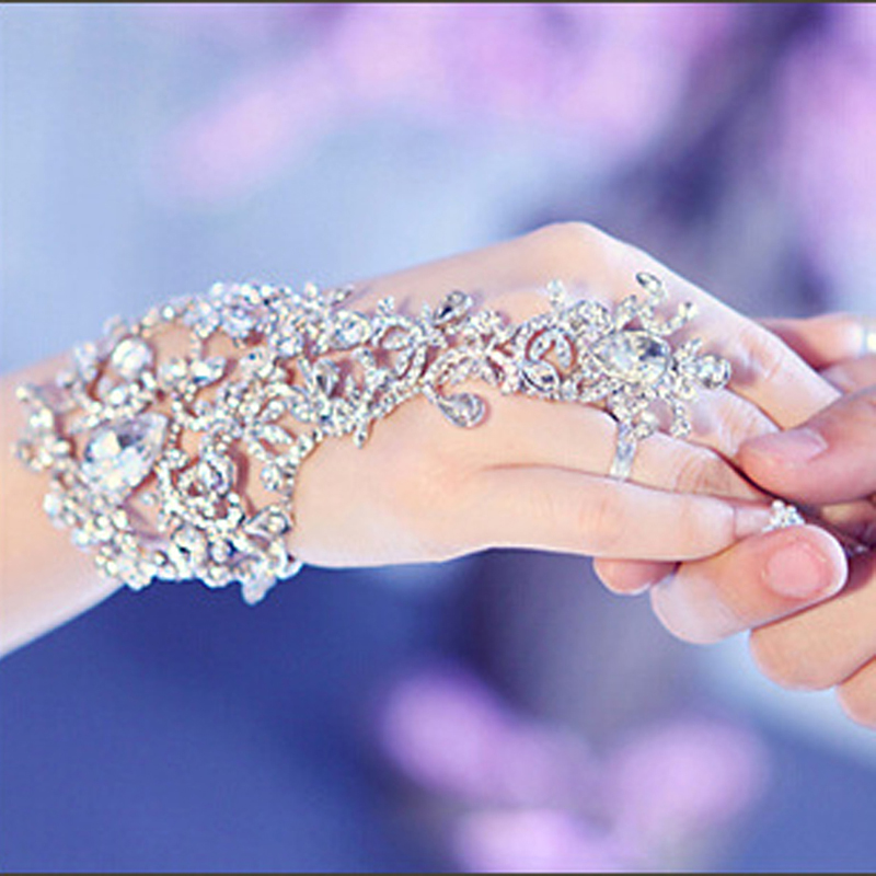 New Arrival Luxury Diamond Crystal Bridal Glove Wrist Fingerless Wedding Jewelry Bracelets for Bride Beaded Mariage Bride