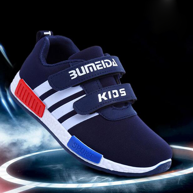 Top Cheap Children sports shoes primary Athletic school Korean Style wave running shoes anti slip and wearable children's shoes