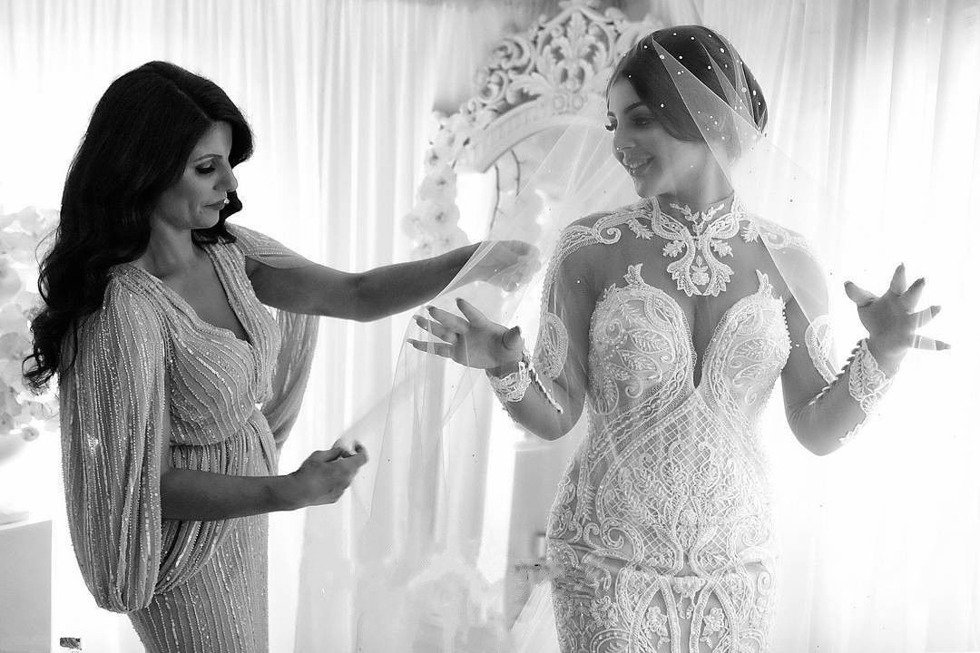 Long Sleeves Modest Mermaid Wedding Dresses Lace Appliqued High Neck Bridal Gowns Sweep Train Vestidos De Novia