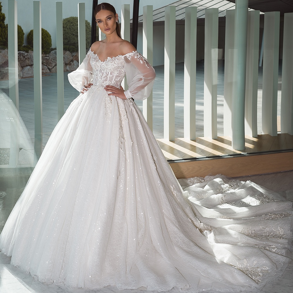 Classy Lace Ball Gown Wedding Dresses Long Sleeves Off The Shoulder V Neck Sequined Bridal Gowns Appliqued Chapel Tulle Vestidos De Novia
