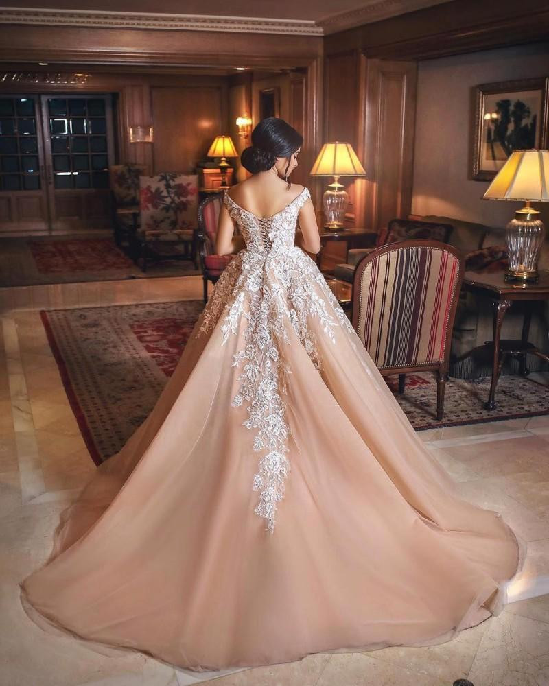 Champagne Ball Gown Prom Dresses Off The Shoulder Appliques Lace Tulle Saudi Arabic Evening Gowns Plus Size Formal Quinceanera Dress Lace Up