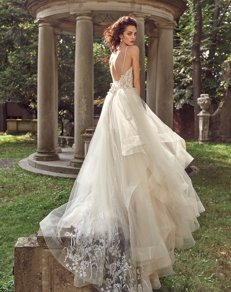 Eve of Milady 2019 A Line Wedding Dresses Spaghetti V Neck Backless Lace Appliqued Ruffles Bridal Gowns Plus Size Sexy vestidos