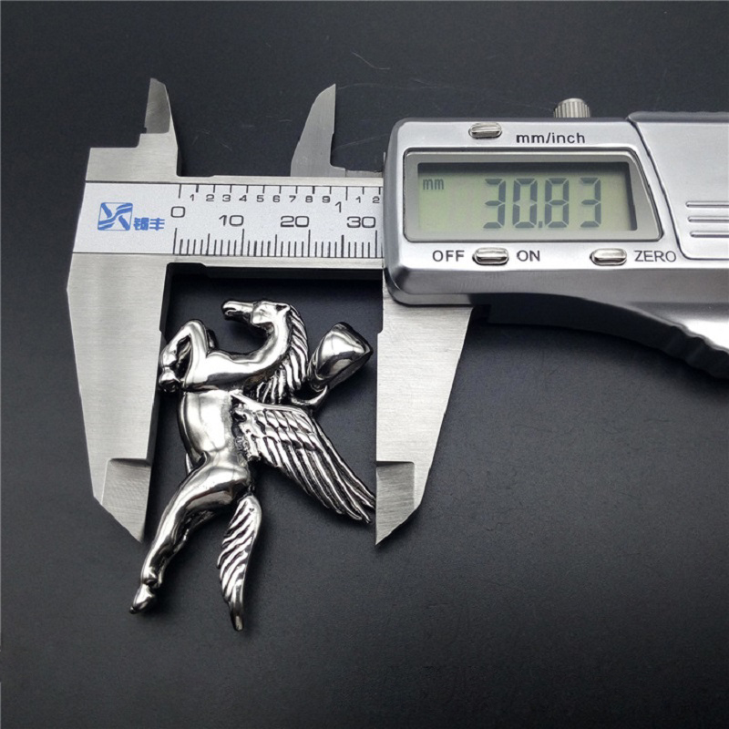 Stainless Steel Pegasus Pendant Necklace 18K Gold Plated No Fade Charm Pegasus Horse Mens Jewelry