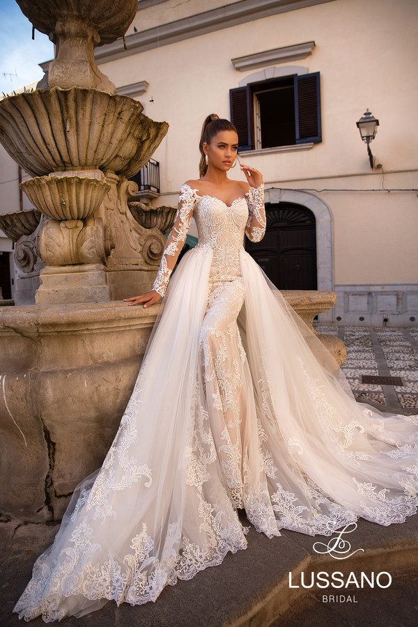 2019 Mermaid Dresses With Detachable Train Off The Shoulder Button Back Long Sleeve Bridal Gown Custom Made Plus Size Wedding Dress