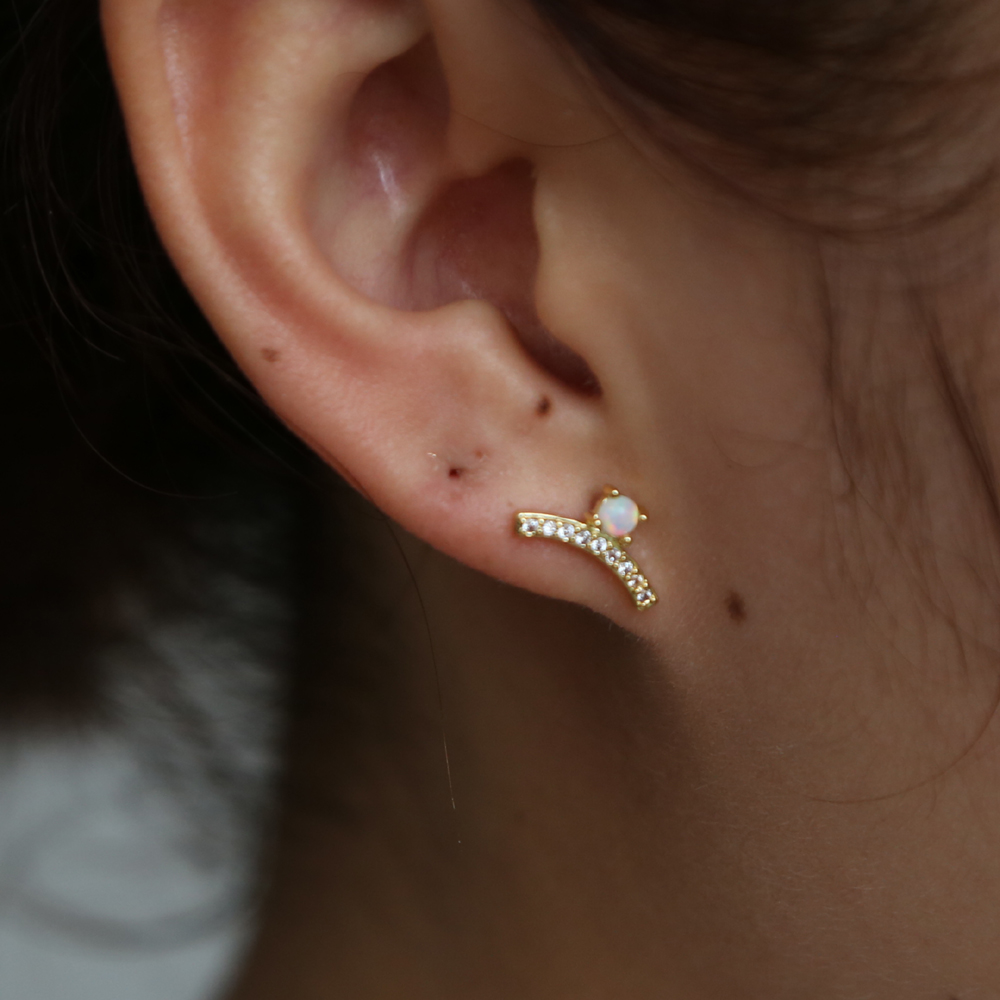 Gold plated geometric round cz bar stud earring for women girl gift Whire fire opal gemstone elegance high quality fashion trendy women gift