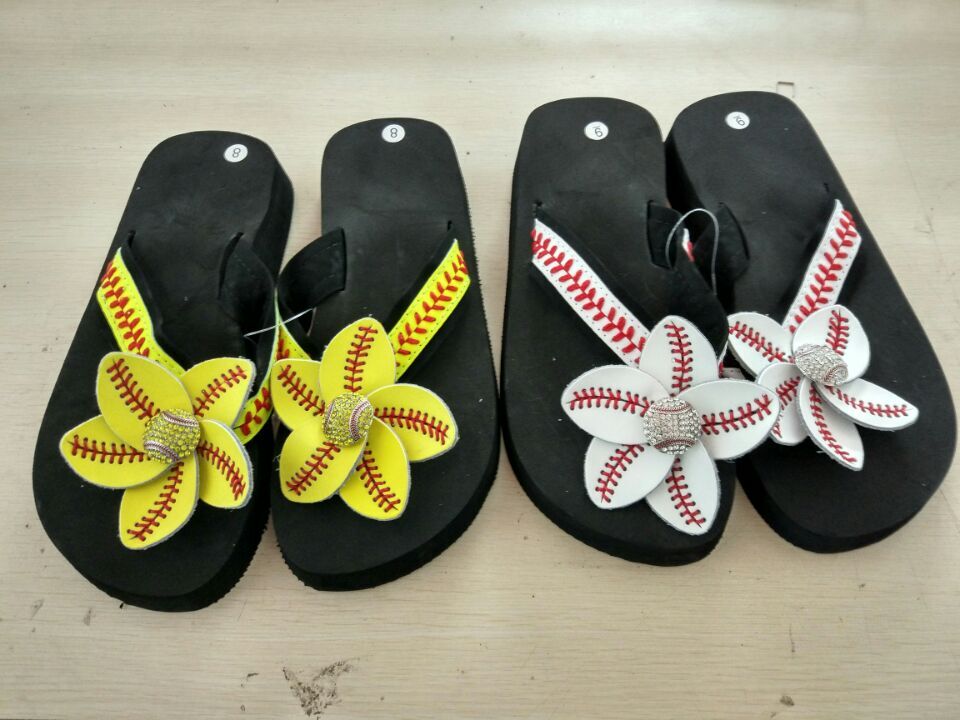 Ms. summer white yellow softball rhinestone flip-flop slippers sandals female beach motion slippers EVA non-slip soles
Ms. summer white yellow softball rhinestone flip-flop slippers sandals female beach motion slippers EVA non-slip soles