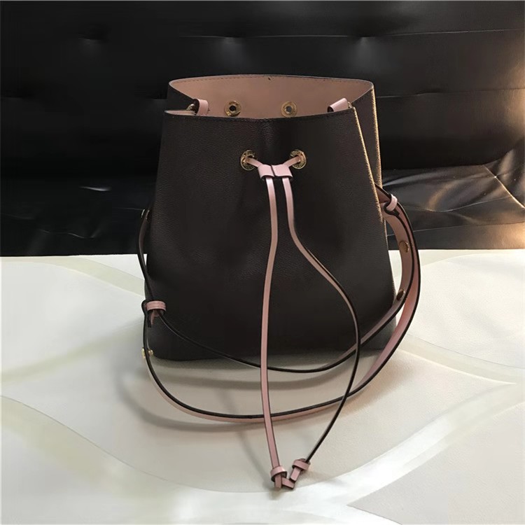 Lady bag Designers Handbag high quality Handbags Fashion leather Women strap Shoulder Bags, Red
Lady bag Designers Handbag high quality Handbags Fashion leather Women strap Shoulder Bags, Red