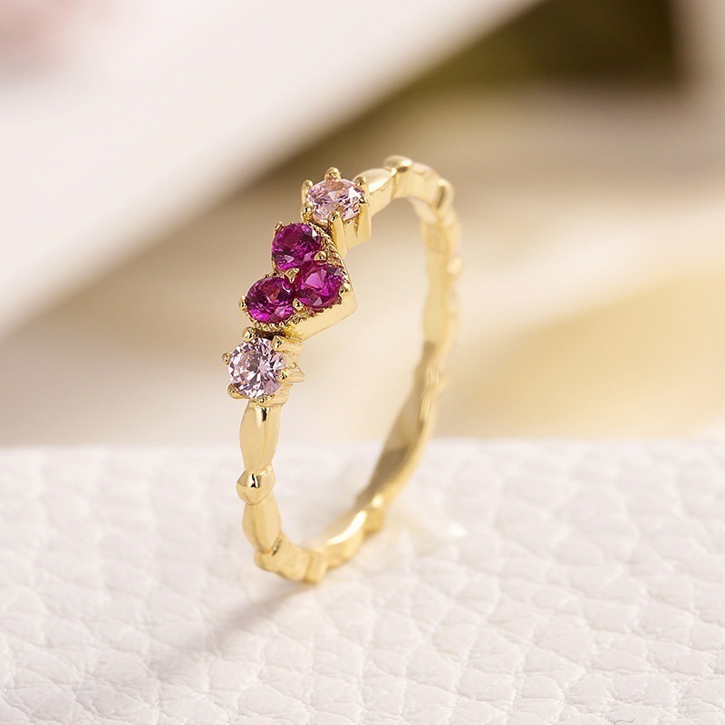 Trendy Simple Rose Red Zircon Women Rings Plated Gold Color Thin Wedding Band Finger Rings Fashion Party Jewelry bague femme
Trendy Simple Rose Red Zircon Women Rings Plated Gold Color Thin Wedding Band Finger Rings Fashion Party Jewelry bague femme