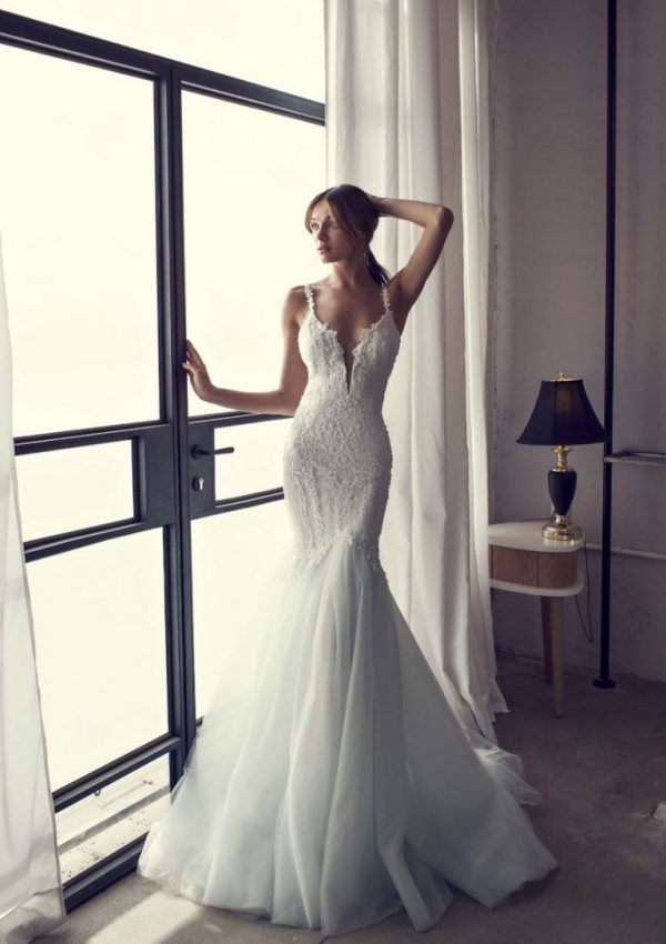 Gorgeous Boho Wedding Dresses Spaghetti Lace Appliqued Bead Sweep Train Country Wedding Gowns Backless Plus Size Bridal Dress vestido de nov