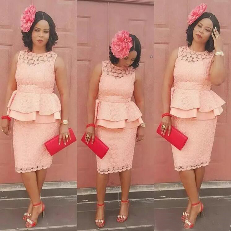 New African 2017 Peach Lace Knee Length Sheath Bridesmaid Dresses With Peplum Crew Short Prom Party Gowns Custom Made China EN121311
New African 2017 Peach Lace Knee Length Sheath Bridesmaid Dresses With Peplum Crew Short Prom Party Gowns Custom Made China EN121311