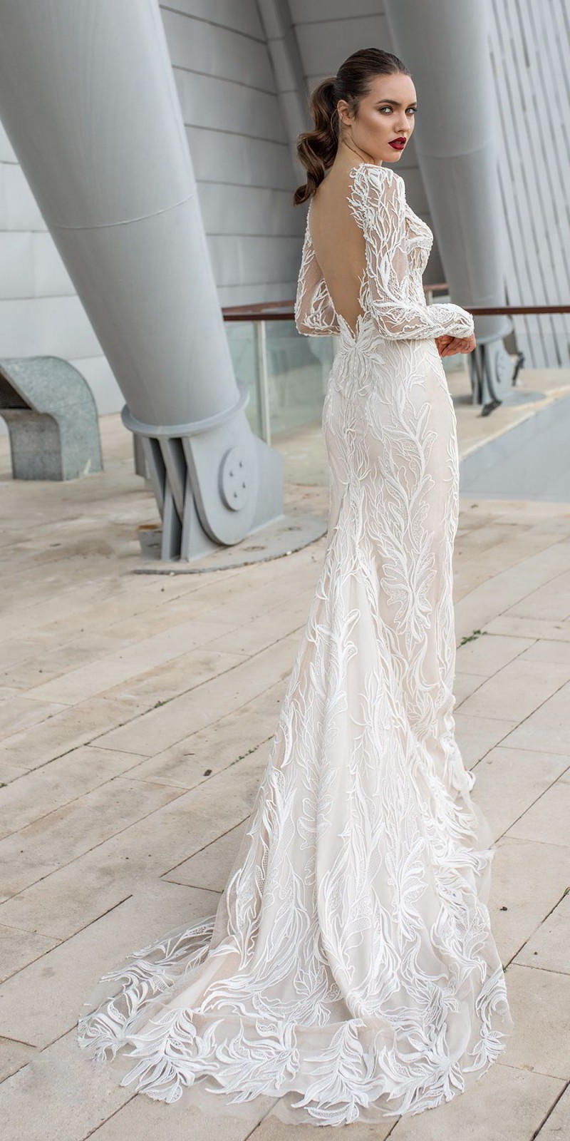 Riki Dalal 2022 Wedding Dresses Spring Long Sleeve Lace Applique Beaded Backless Sweep Train Wedding Dresses