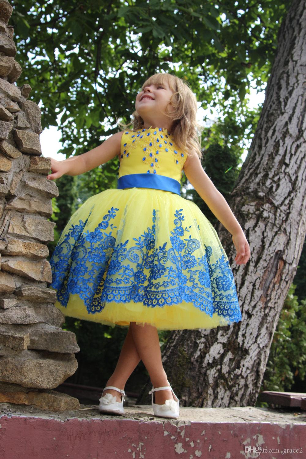 Flower Girls Dresses Jewel Neck Cap Sleeves Bow Knot Satin Girl's Pageant Dresses Kids Prom Party Dress Wedding Party, Brown
Flower Girls Dresses Jewel Neck Cap Sleeves Bow Knot Satin Girl's Pageant Dresses Kids Prom Party Dress Wedding Party, Brown