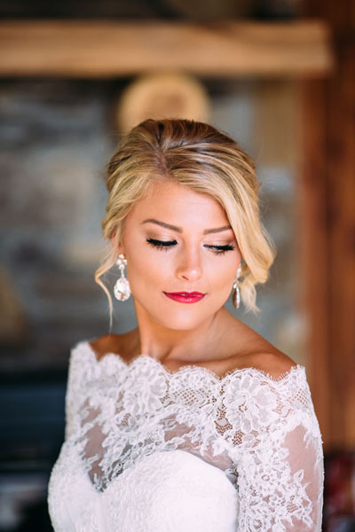 Country Bohemian Sexy Beach Tiered Tulle Dresses Lace Applique 1/2 Sleeves Off Shoulder Gowns Boho Wedding Bridal Gown