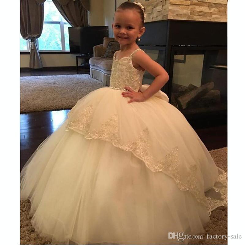Flower Girl Dresses Vintage Wedding Party Lace Bateau Neck Chapel Train Tutu Child First Holy Communion Dress