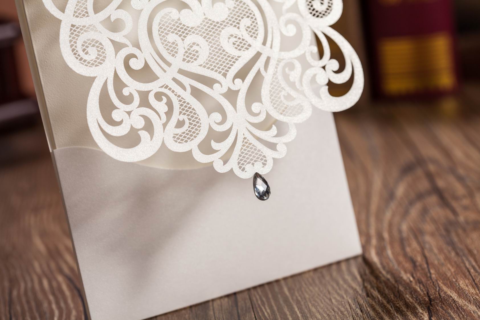 2021 Laser cut wedding invitations cards Personalized Hollow Wedding Invitations Cards Wedding Supplies Free Customized Printing Hot