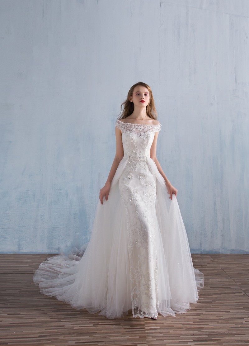 2018 Sheer Bateau Neck Wedding Dress Elegant Tulle Lace Applique Shining Sequins Bridal Gowns With Detachable Skirt