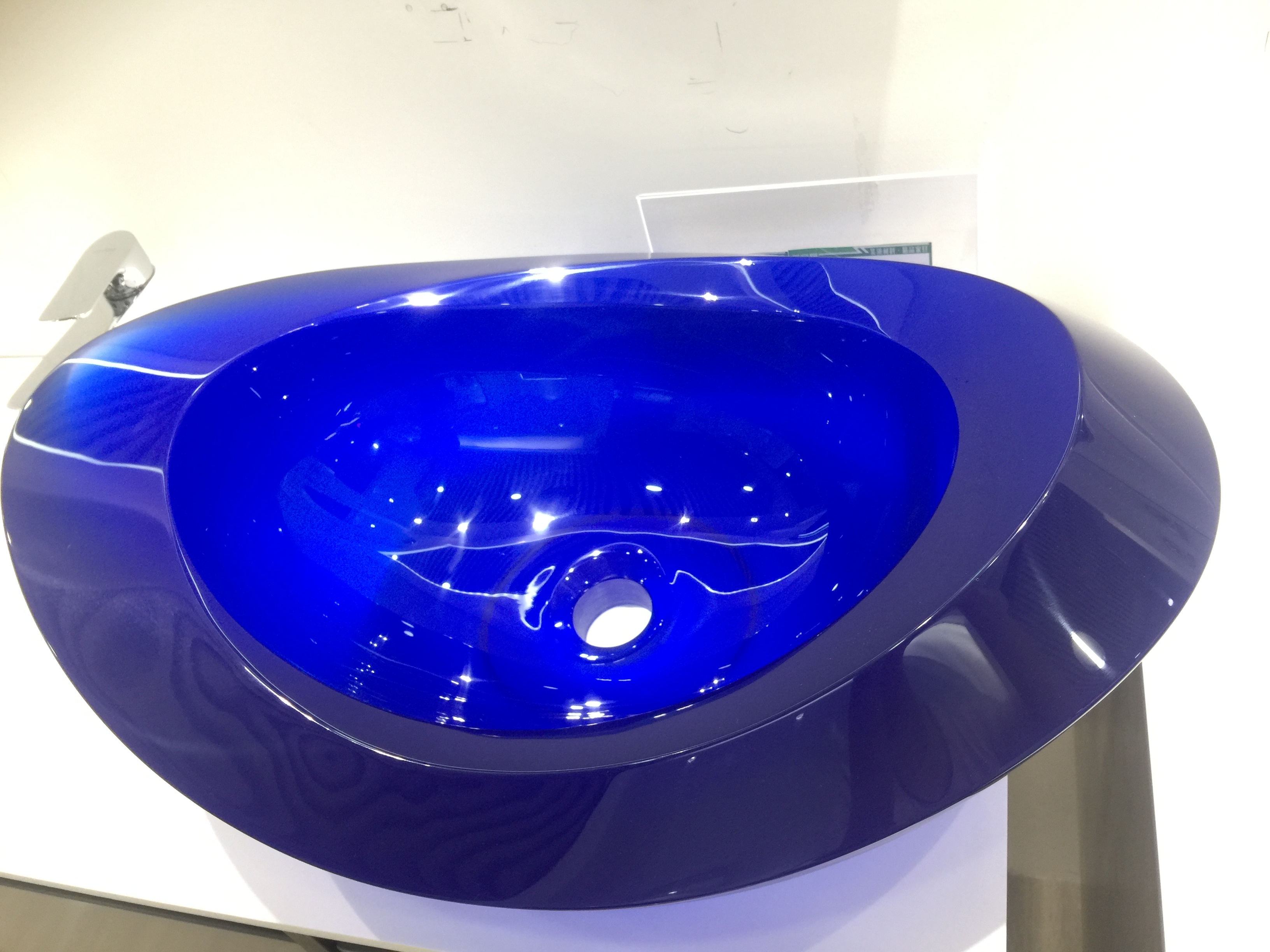 Premium Quality Bathroom Enameled Vessel Sink in Various Hues | Ideal Addition to Your Lavatory Space