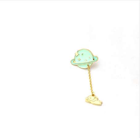 The new cosmic space whales cartoon badge xionghua metal alloy Clothing collar pin The astronaut drip brooch