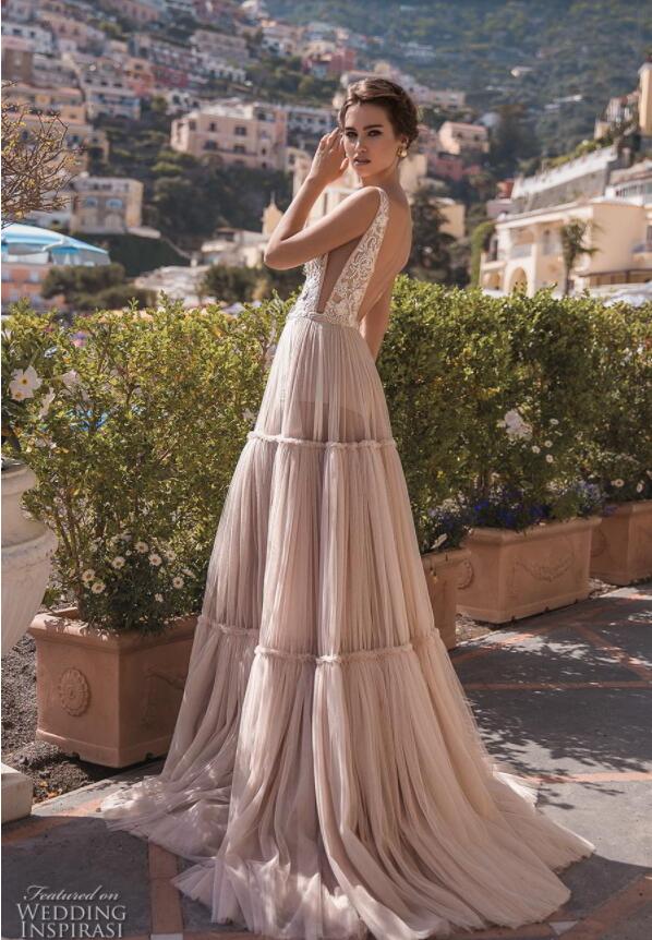 Bohemian Wedding Dresses Deep V Neck Lace Appliques Sweep Train Sexy Backless Cheap Boho Wedding Gowns Plus Size Bridal Dress Custom Made