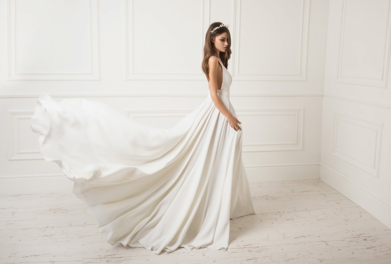 lihi hod beach satin wedding dresses boho deep v neck bridal gowns backless robe de marie sweep train wedding dress