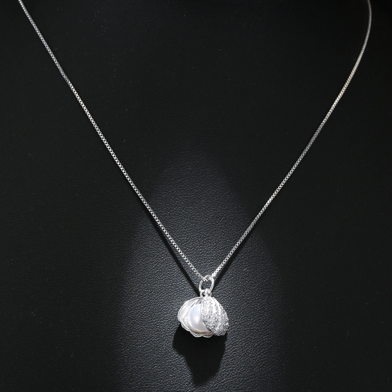 Guli elegant temperament micro inlay zircon shell-shaped pearl 925 silver fine chain clavicle chain short necklace silver jewelry
Guli elegant temperament micro inlay zircon shell-shaped pearl 925 silver fine chain clavicle chain short necklace silver jewelry