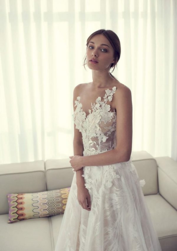 Riki Dalal Beach Wedding Dress Sheer Jewel Neck Lace 3D Floral Applique Sweep Train Country Wedding Gowns A Line Plus Size Bridal Dress