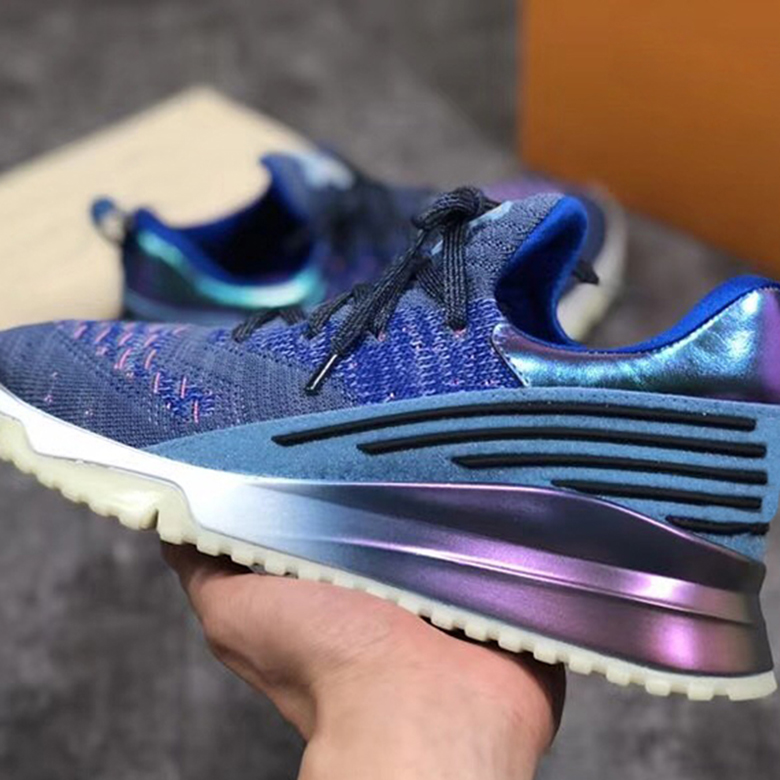 Running Shoes Mens Shoes V.N.R Sneaker Blue Black Casual Leather Sports Men Women Breathable Tennis Trainers Party Shoes with Box
Running Shoes Mens Shoes V.N.R Sneaker Blue Black Casual Leather Sports Men Women Breathable Tennis Trainers Party Shoes with Box