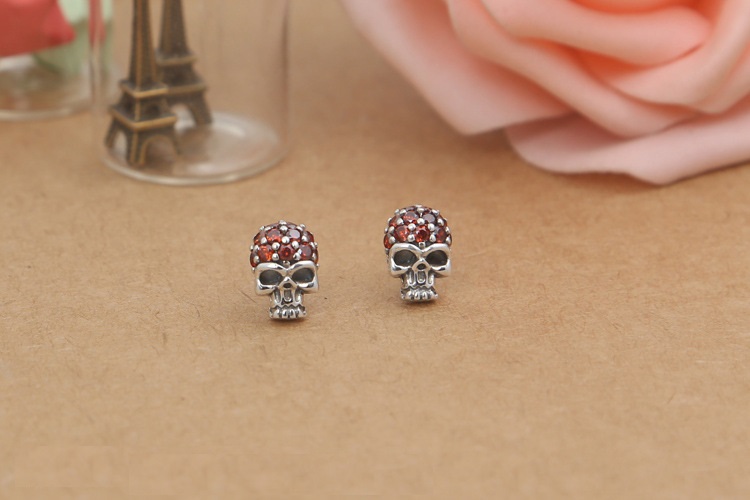 Brand new 925 sterling silver jewelry American Europe style antique silver hand-made designer skull stud earrings for women & men