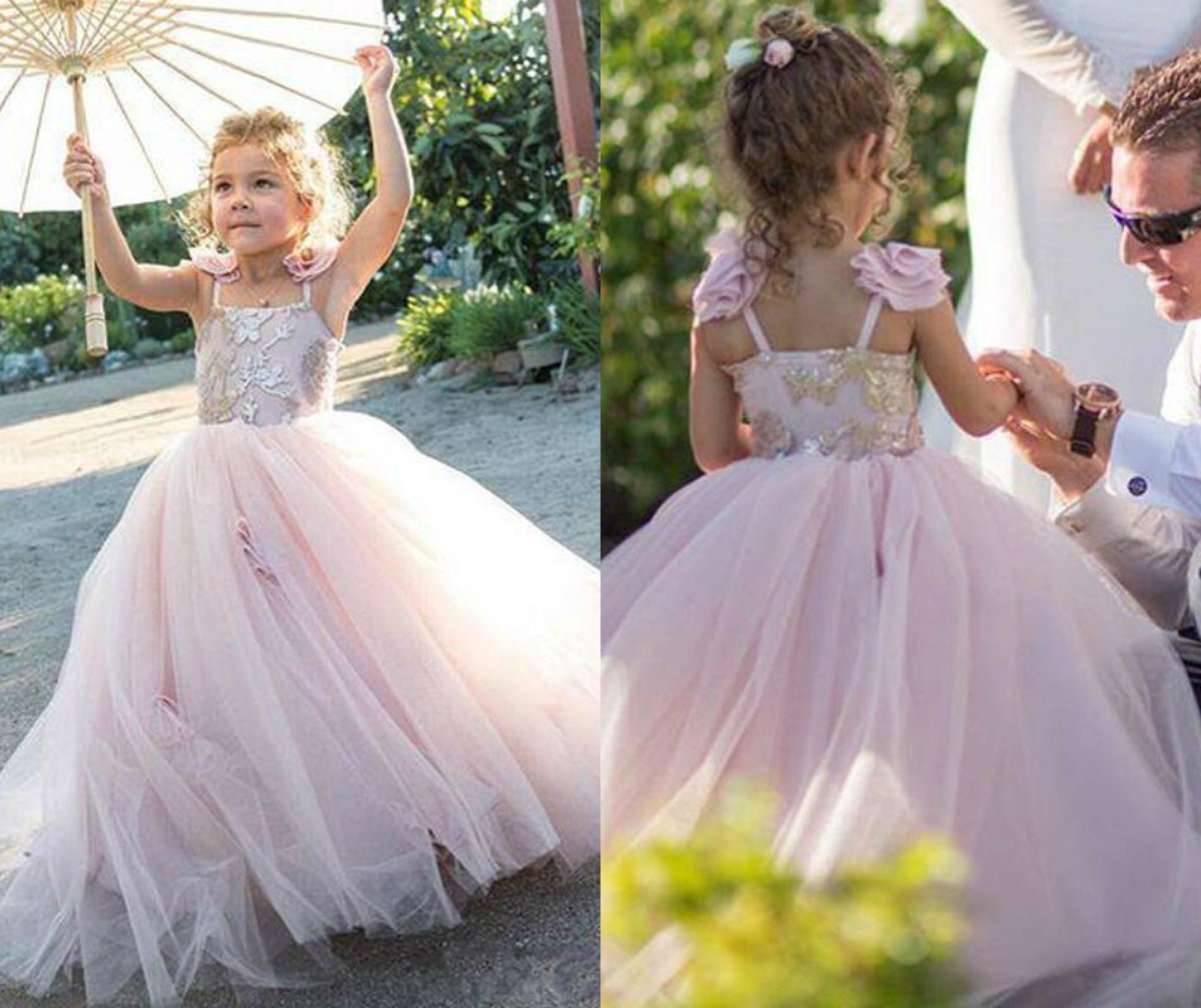 Cute Flower Girl Dresses for Weddings Spaghetti Lace Appliques Sequins A Line Little Girls Pegeant Dress Custom Made Communion Gowns