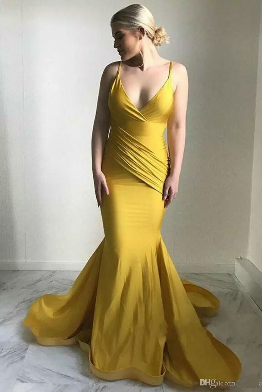 Sexy Spaghetti Straps Mermaid Evening Dresses Daffodil Backless Ruffles Sweep Train Prom Dress Formal Bridesmaid Dresses