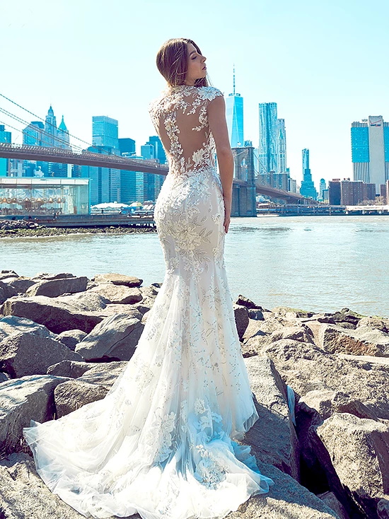 2019 Mermaid Wedding Dresses Jewel Neck Lace Illusion Appliques Sweep Train Illusion Sexy Boho Country Wedding Dress Cap Sleeve Beach Bridal