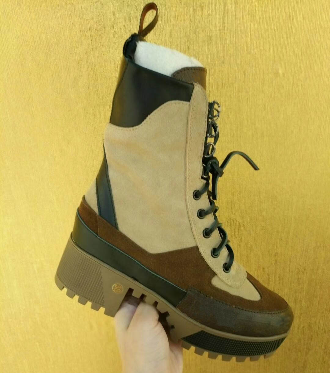 18 Fashion leather star women shoes woman boots leather short autumn winter boots ankle zapatillas sapatos femininos sapatilha zapatos 35-41, Brown
18 Fashion leather star women shoes woman boots leather short autumn winter boots ankle zapatillas sapatos femininos sapatilha zapatos 35-41, Brown