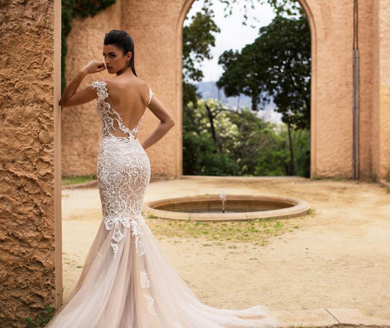 Sheer Bateau Neck Mermaid Wedding Dresses Backless Lace Bridal Gowns Sweep Train Vestidos de novia Plus Size