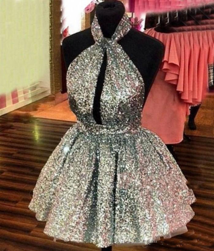 Sparkly Silver Sequined Homecoming Dresses Halter Sexy Backless Short Prom Dresses Hollow Front Cocktail Party Dresses Cheap