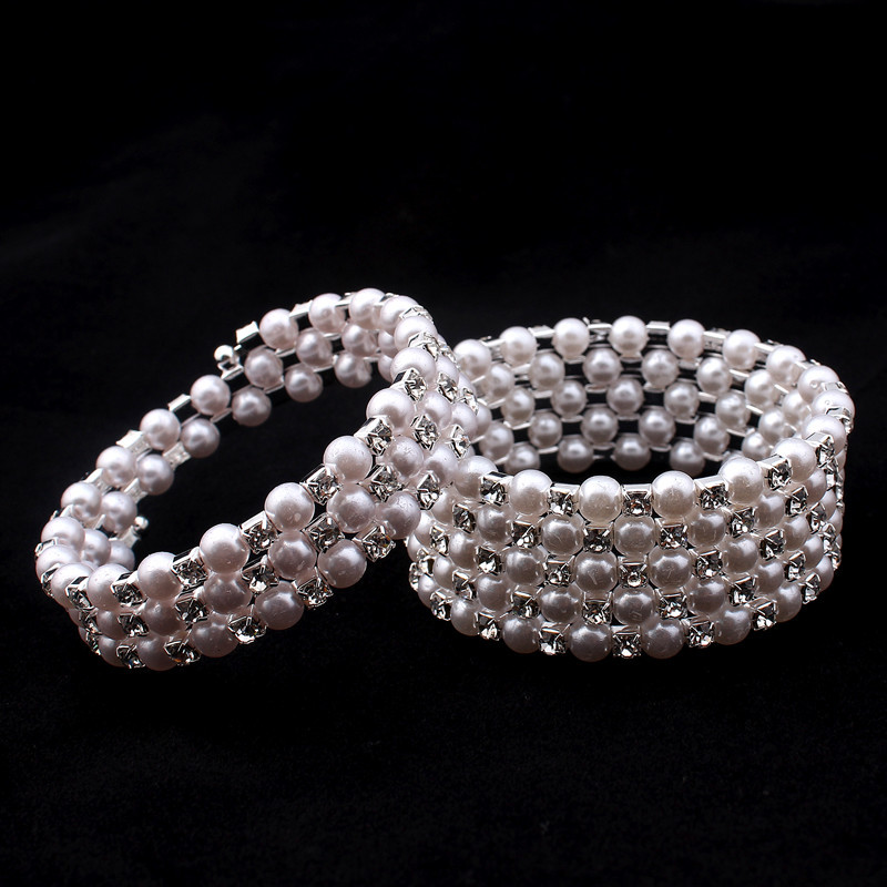 Clear bridal White Rhinestone Pearls Stretchy Chain Vintage Prom Wedding Party Bracelets Bridal Jewelry Accessories One Piece
Clear bridal White Rhinestone Pearls Stretchy Chain Vintage Prom Wedding Party Bracelets Bridal Jewelry Accessories One Piece