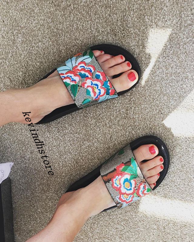 factory outlet mens and womens fashion bird butterfly flower print rubber slide sandals slippers summer outdoor beach flip flops
factory outlet mens and womens fashion bird butterfly flower print rubber slide sandals slippers summer outdoor beach flip flops