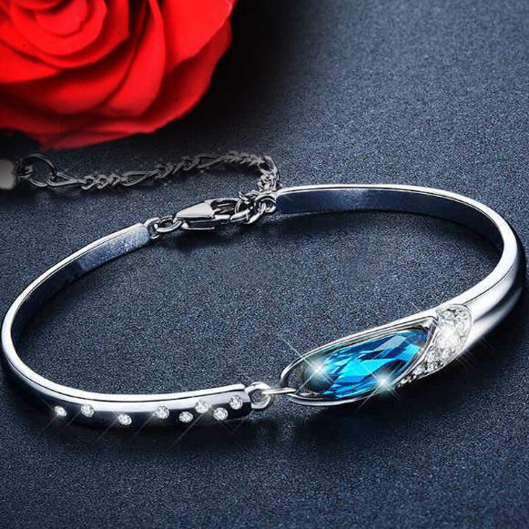 Original pendant glass shoes with 12 constellation crystal bracelet teardrop bracelet ladies accessories the most thoughtful gift
Original pendant glass shoes with 12 constellation crystal bracelet teardrop bracelet ladies accessories the most thoughtful gift
