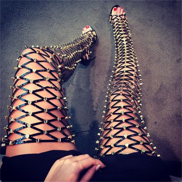 Botas Mujer Caged Thigh High Boots Sexy Women Eye-Catching Gold Studded Rivets Cross Strap Cut Outs High Heels Over Knee Summer boots, Black
Botas Mujer Caged Thigh High Boots Sexy Women Eye-Catching Gold Studded Rivets Cross Strap Cut Outs High Heels Over Knee Summer boots, Black