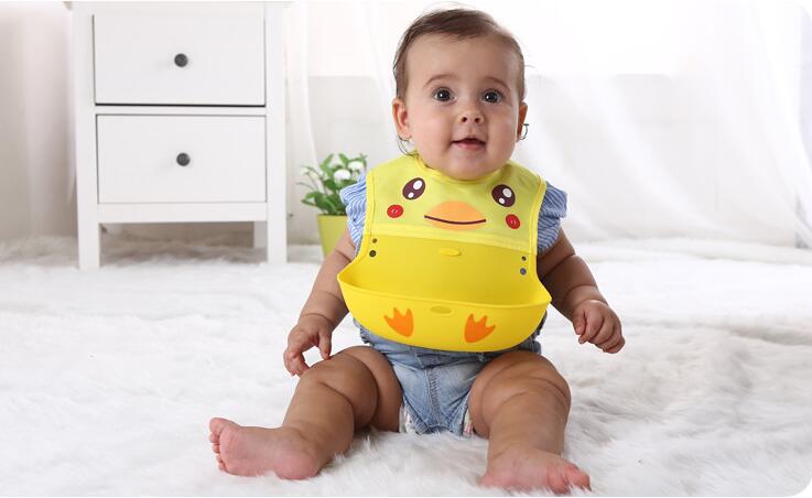 Baby Feeding Baby Bibs Waterproof silicone Lunch Feeding Bibs Creative Cartoon Saliva Towel Burp Cloths ZD01