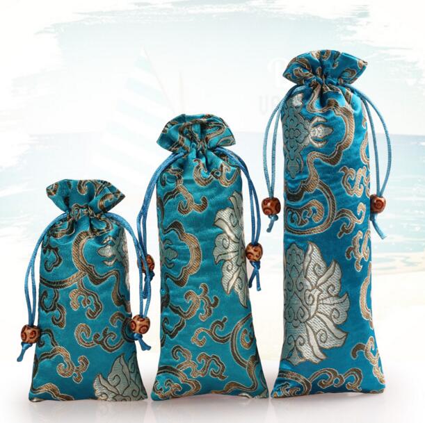 Free Ship 40pcs 8*16cm 8*20cm 8*24cm Upmarket Silk Flower Jewelry Candy Beads Bags Comb Bags Wedding Party Storage Xmas Gift Bags
Free Ship 40pcs 8*16cm 8*20cm 8*24cm Upmarket Silk Flower Jewelry Candy Beads Bags Comb Bags Wedding Party Storage Xmas Gift Bags
