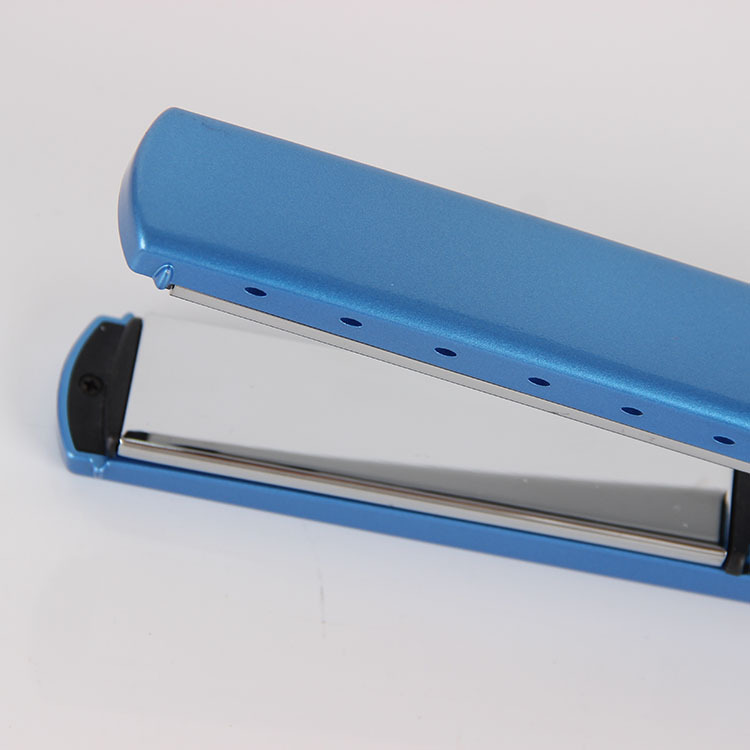 NEW Hair Straighteners PRO Na-No TITANIUM Ultra-smooth Titanium Plates Flat Iron Digtial Ionic Hairs Straightener high quality
