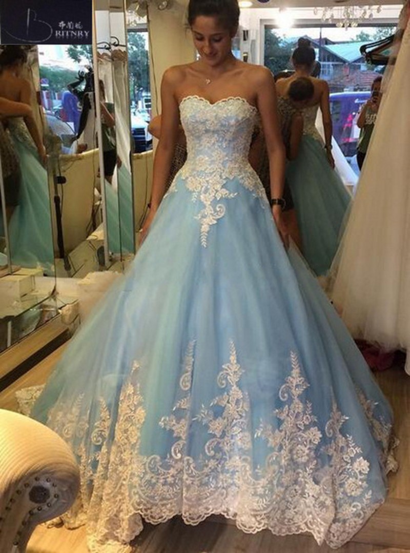 Gorgeous Country Style Blue Wedding Dresses Fall 2018 Sweetheart Puffy A Line Chapel Trai Ivory Lace and Sky Blue Tulle Vestido De Novia