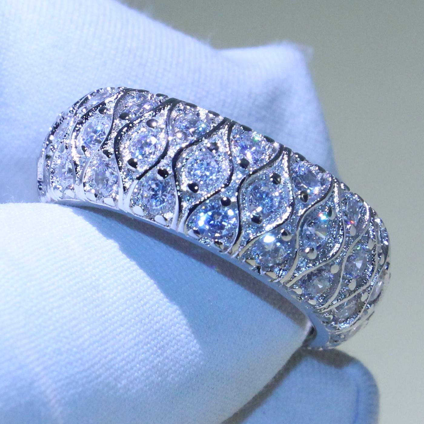 Vintage Fashion Jewelry Fish Eyes Rings 925 Sterling Silver Fill High Quality Pave 5A Cubic Zirconia Wedding Band Circe Ring Set For Women