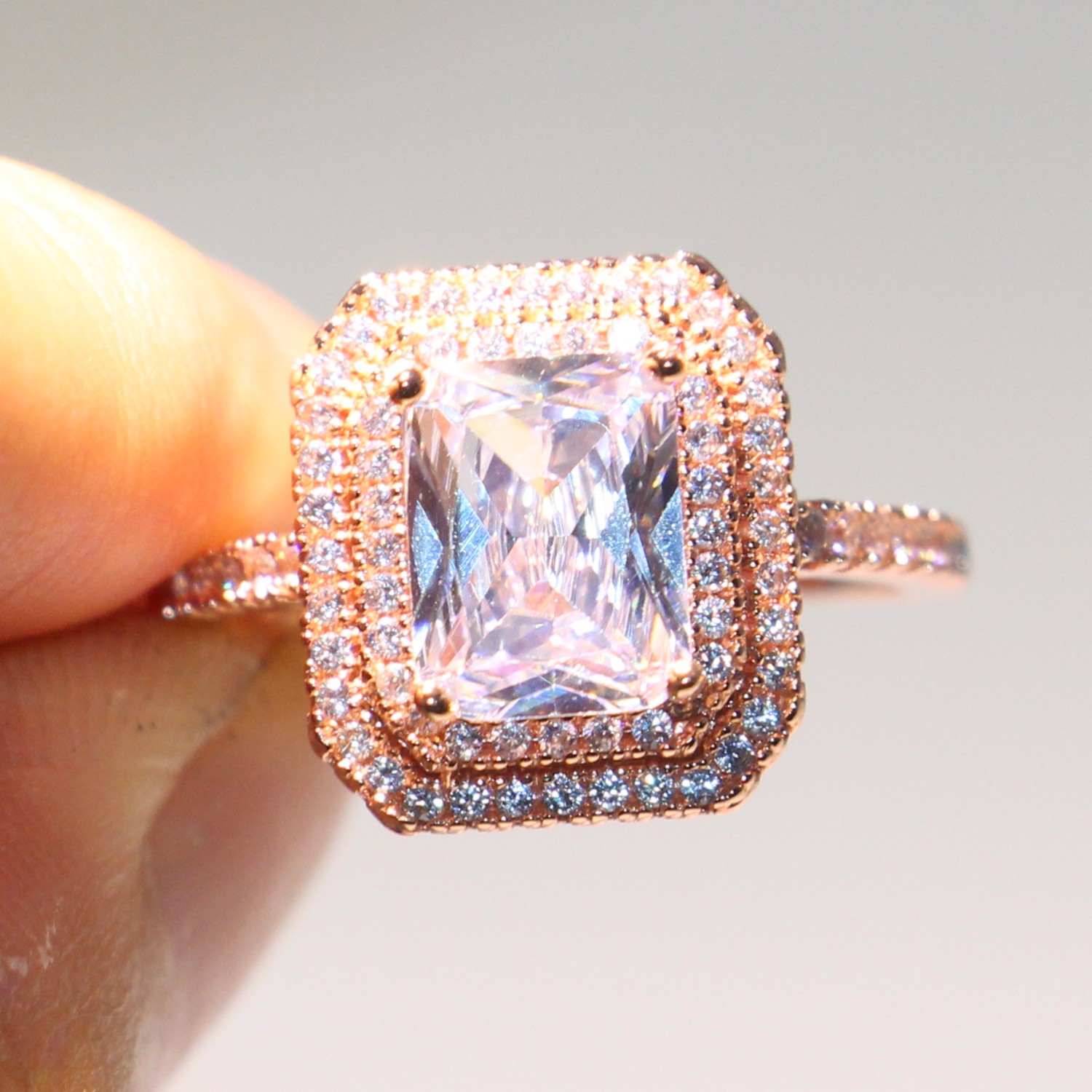 2018 New Arrival Sparkling Luxury Jewelry 925 Sterling Silver&Rose Gold Fill Princess Cut Topaz CZ Diamond Gemstones Wedding Band Ring Gift