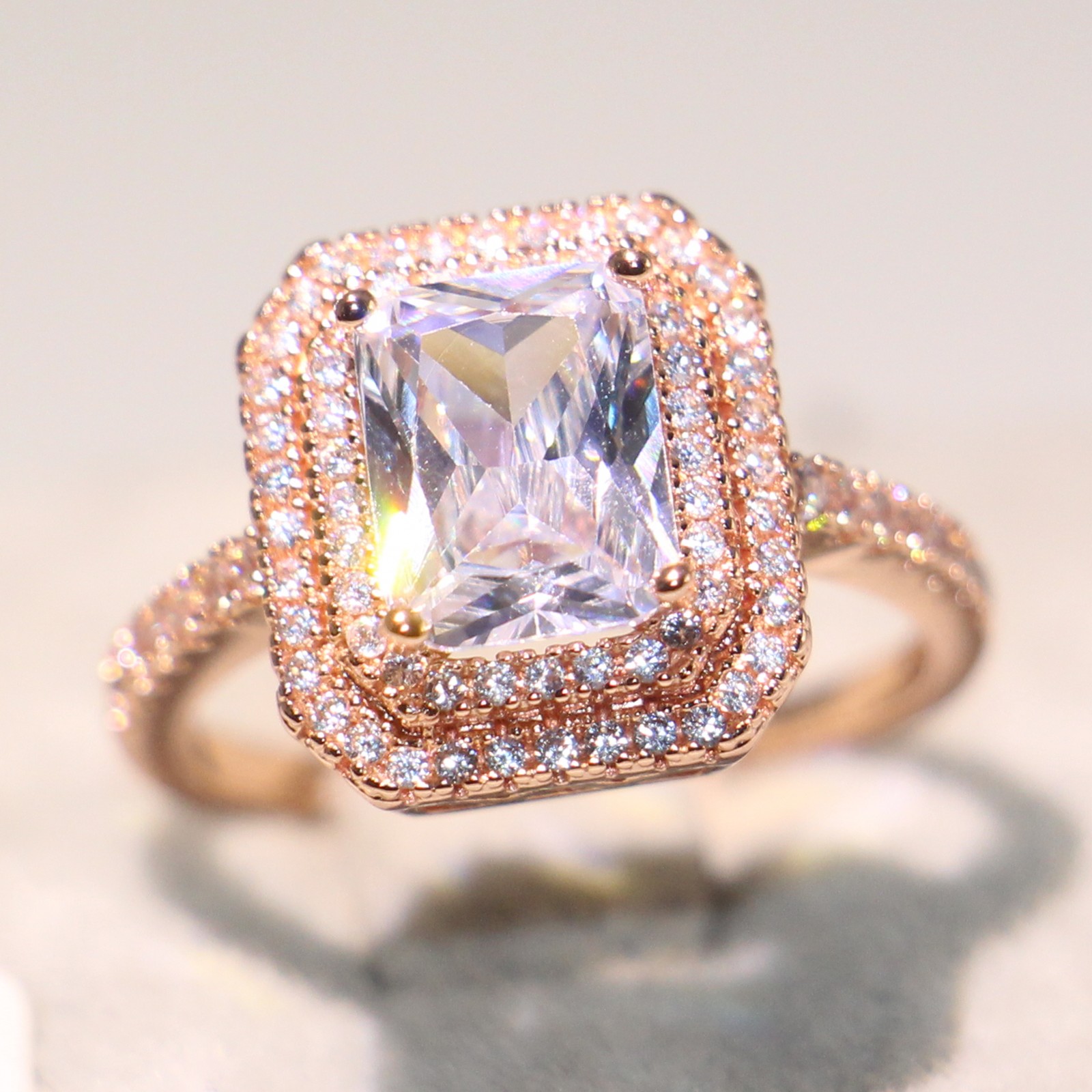 2018 New Arrival Sparkling Luxury Jewelry 925 Sterling Silver&Rose Gold Fill Princess Cut Topaz CZ Diamond Gemstones Wedding Band Ring Gift