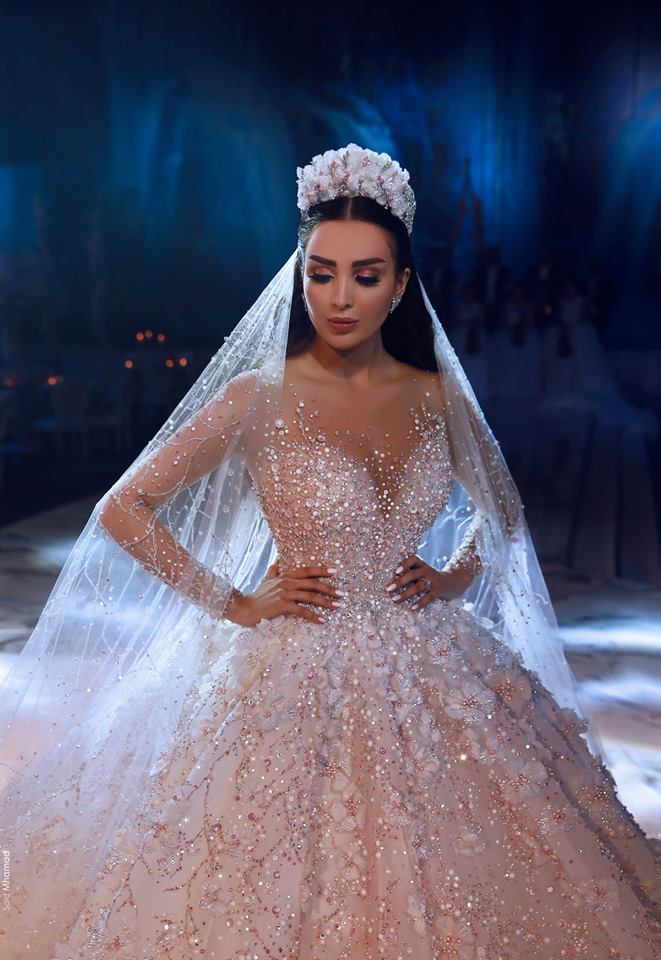 gorgeous a e dresses sheer jewel neck lace 3d ral appliques rhie beads dubai wedding dress custom made